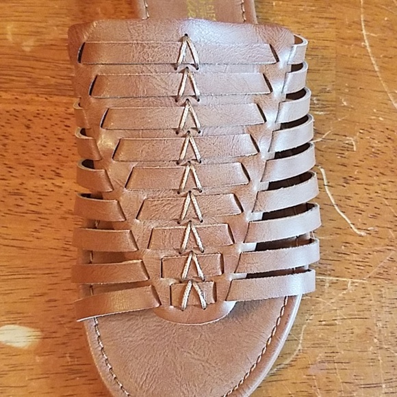 Sweet woven slides - Picture 3 of 3